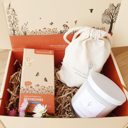 Australian Scents  flowers & candle giftbox